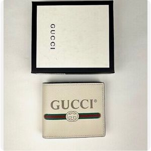 Gucci Mens Bi-fold off white wallet